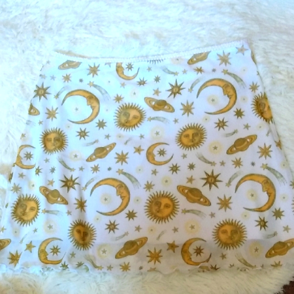Vintage White and Gold Celestial Print Skirt